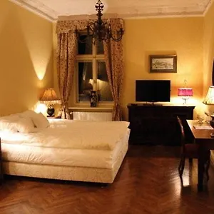 cracow-apartments-24.krakowhotelspoland.com/