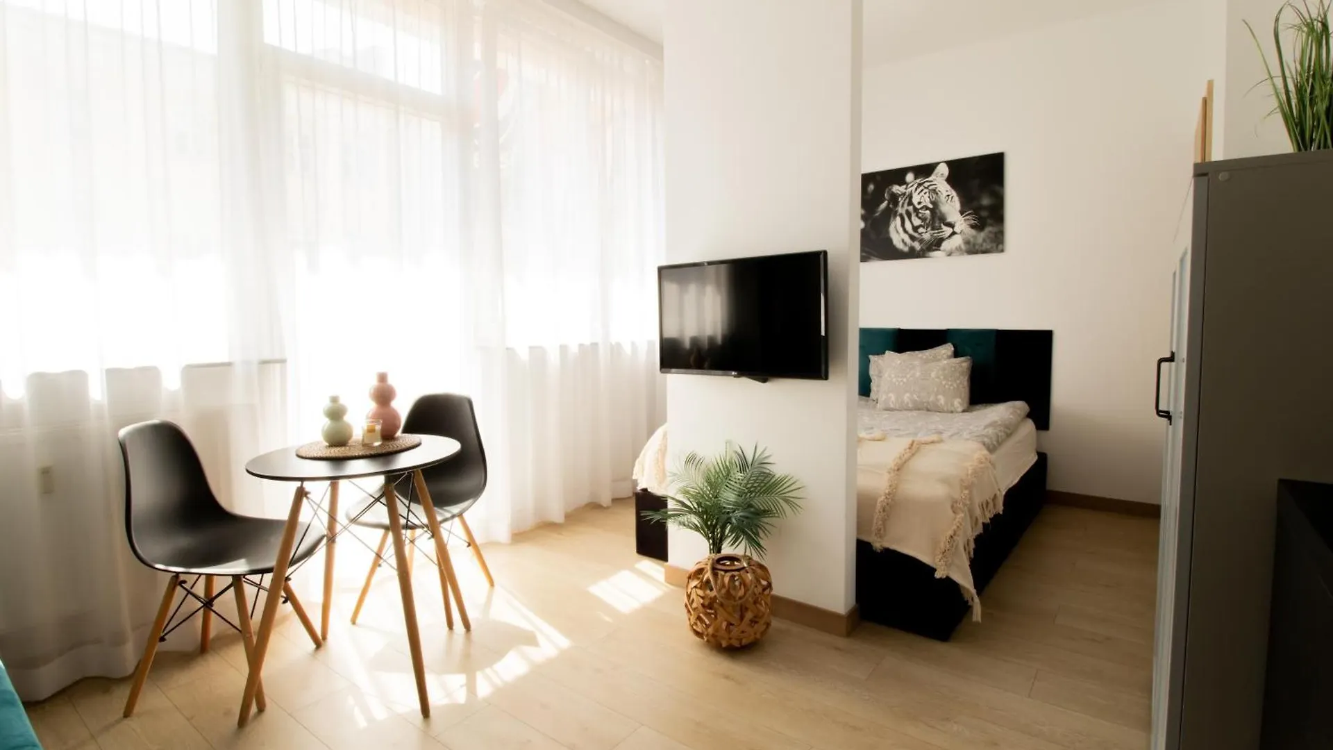 Piotrapartments - Big City Life Apartments In Central Warszawa 0*, Varşova